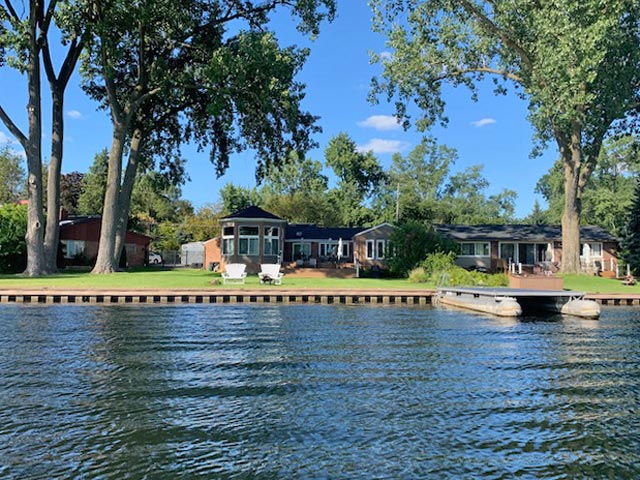 Lake Rentals Lakefront Vacation Rental Homes In Southeast Michigan